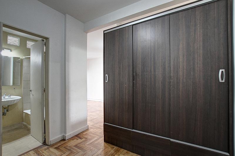 Foto de Alquiler Departamento Monoambiente Luminoso al frente con balcón, imagen 3
