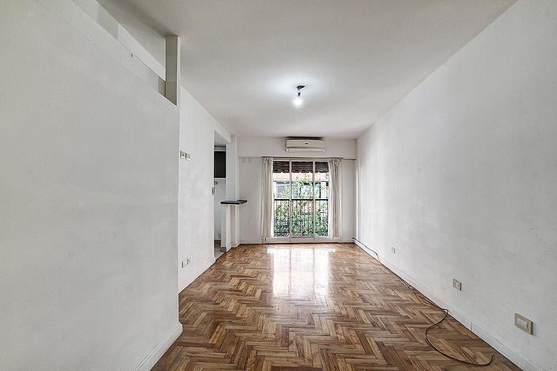 Foto de Alquiler Departamento Monoambiente Luminoso al frente con balcón, imagen 4