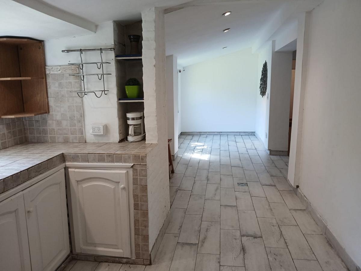 Foto de Casa Quinta de 5 ambientes con amplio terreno, piscina y galería en El, imagen 4