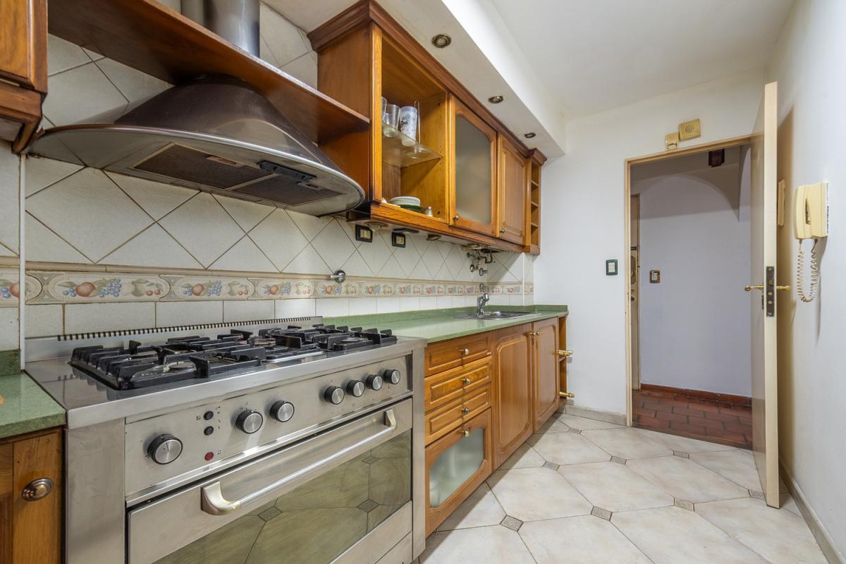 Foto de Venta Departamento 3 ambientes Tipo Casa Gran patio 2 Cocheras Almagro, imagen 5
