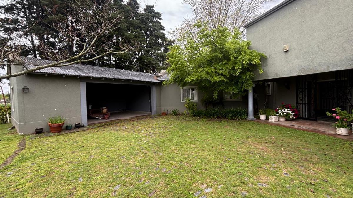 Foto de casa a reciclar en increible lote de 3500 m totalmente parquizado, imagen 3