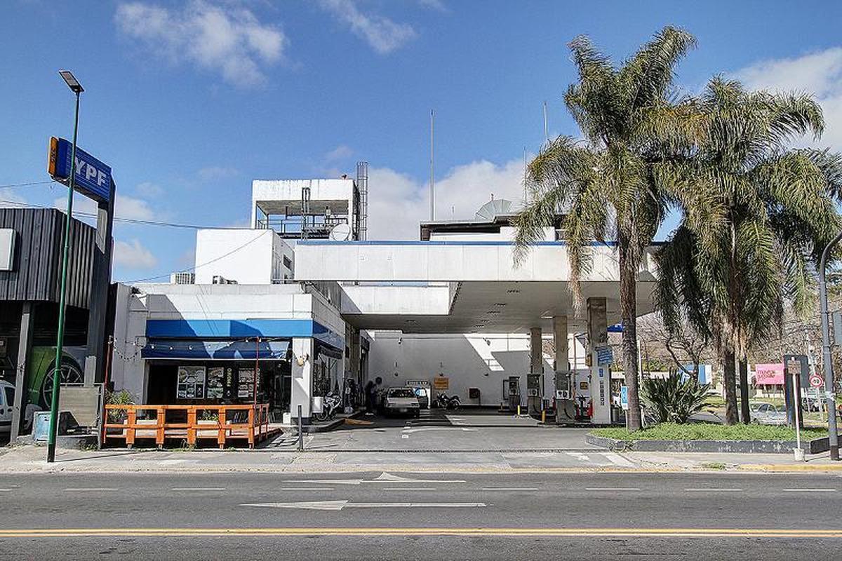 Foto de Venta estacion de servicio y gomeria en esquina de Avenida, imagen 4