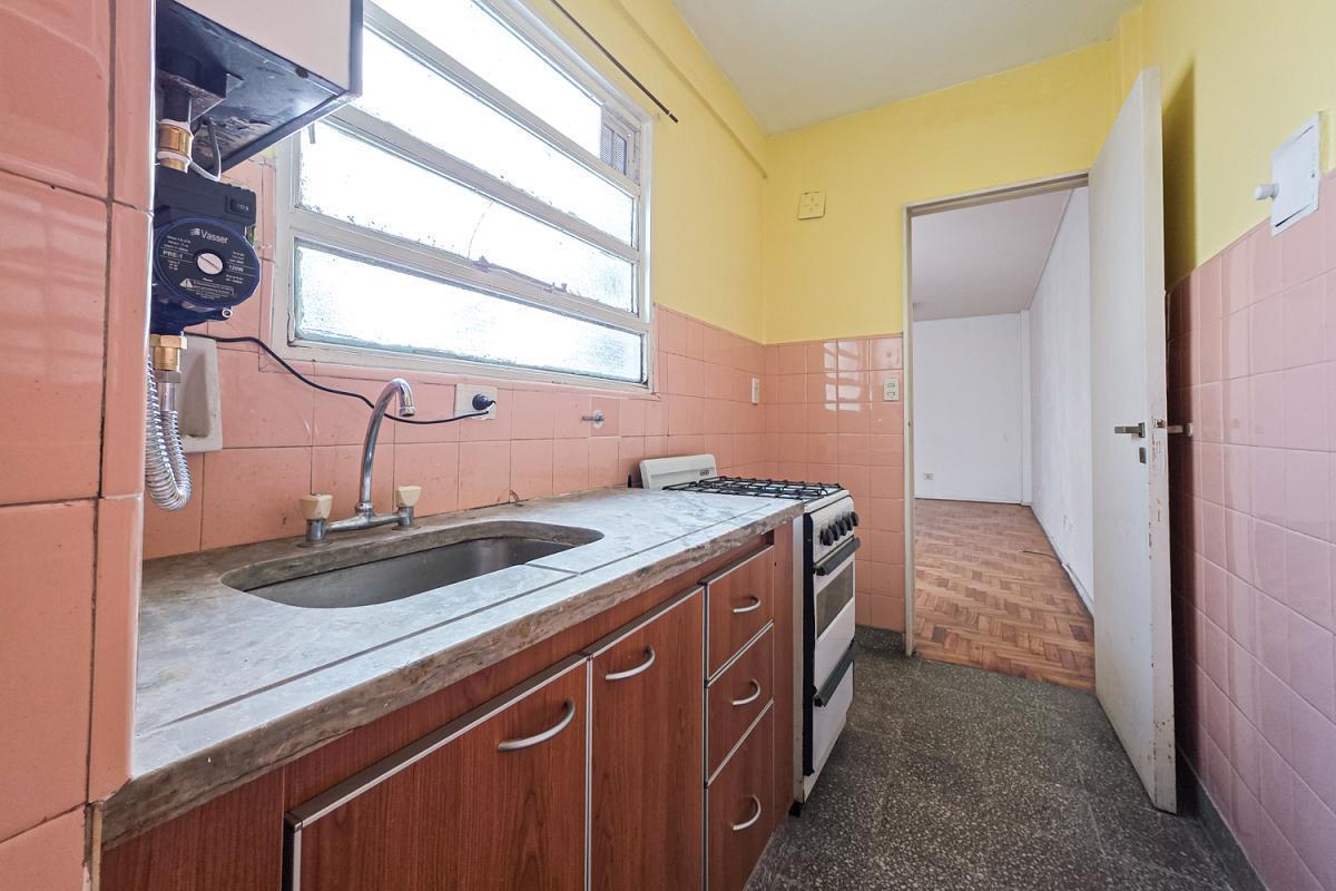 Foto de Venta Departamento Monoambiente Luminoso Contrafrente Balcón Frances, imagen 2