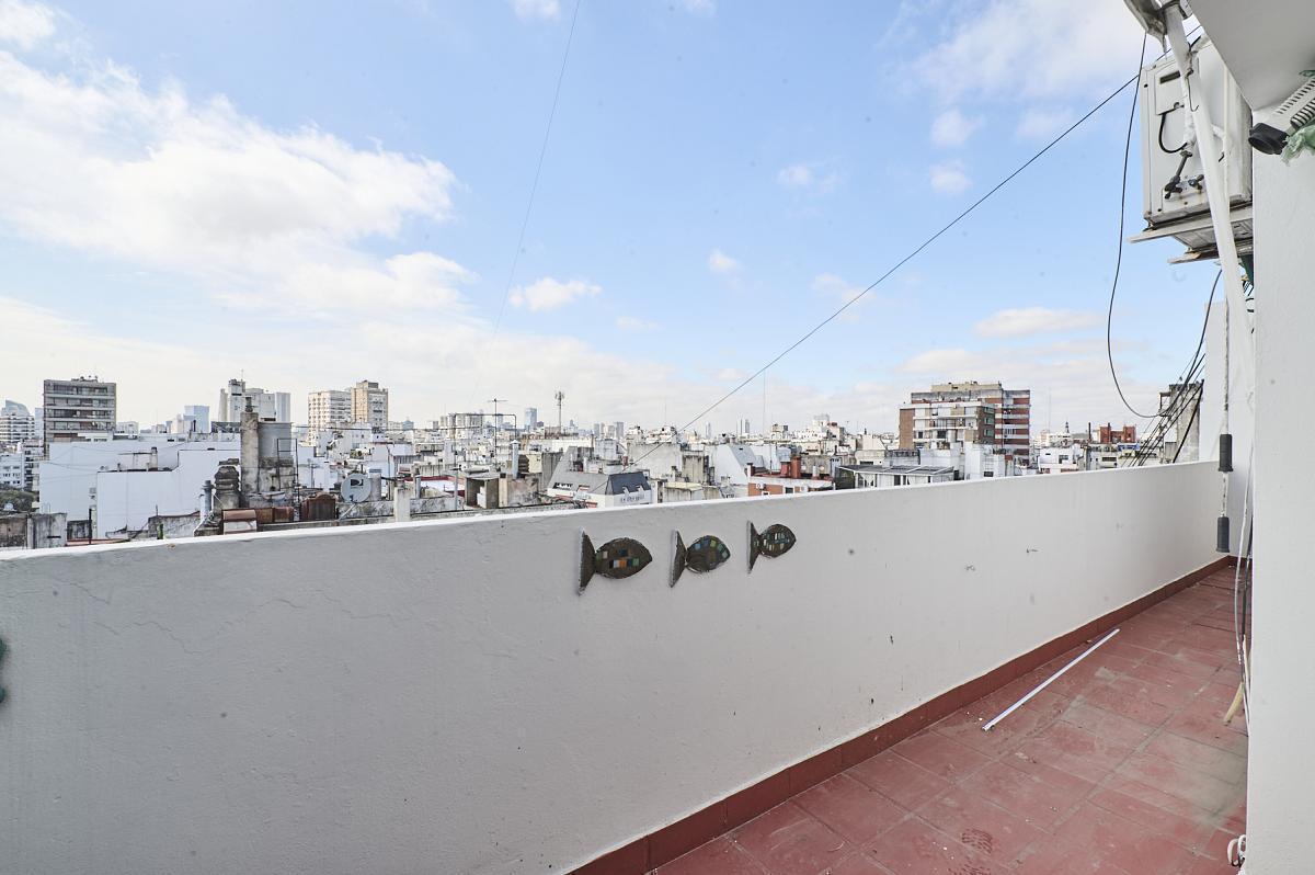 Foto de Excelente semipiso con vista abierta. Balcón al contra-frente. dos, imagen 3