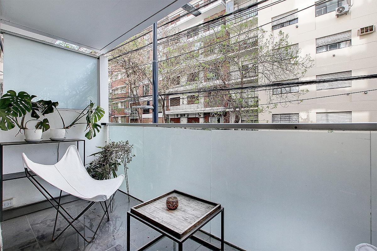 Foto de Departamento Monoambiente al frente con balcon Impecable al frente en, imagen 3