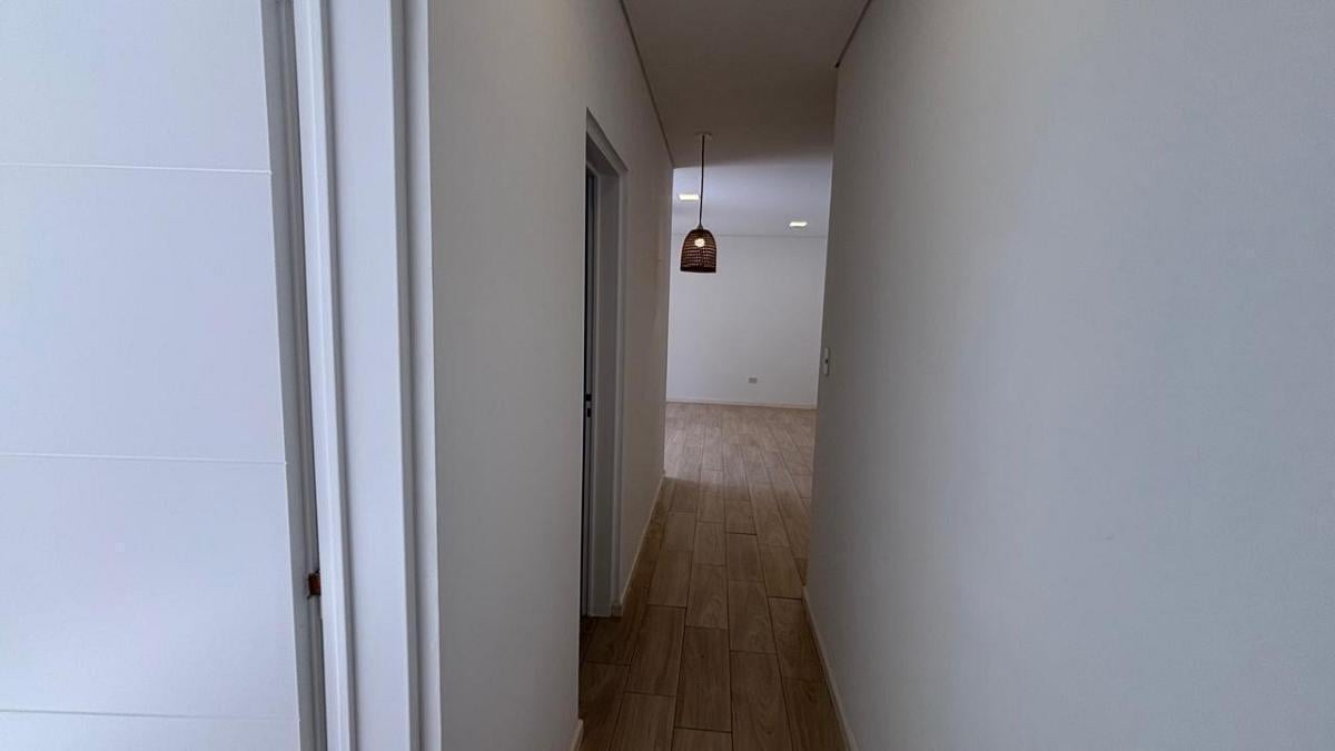 Foto de lindisimo departamento de 3 ambientes con jardin en alquiler, imagen 5