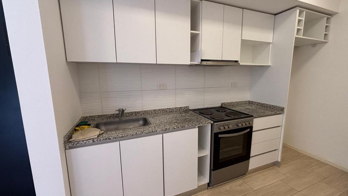 Foto de lindisimo departamento de 3 ambientes con jardin en alquiler, imagen 4