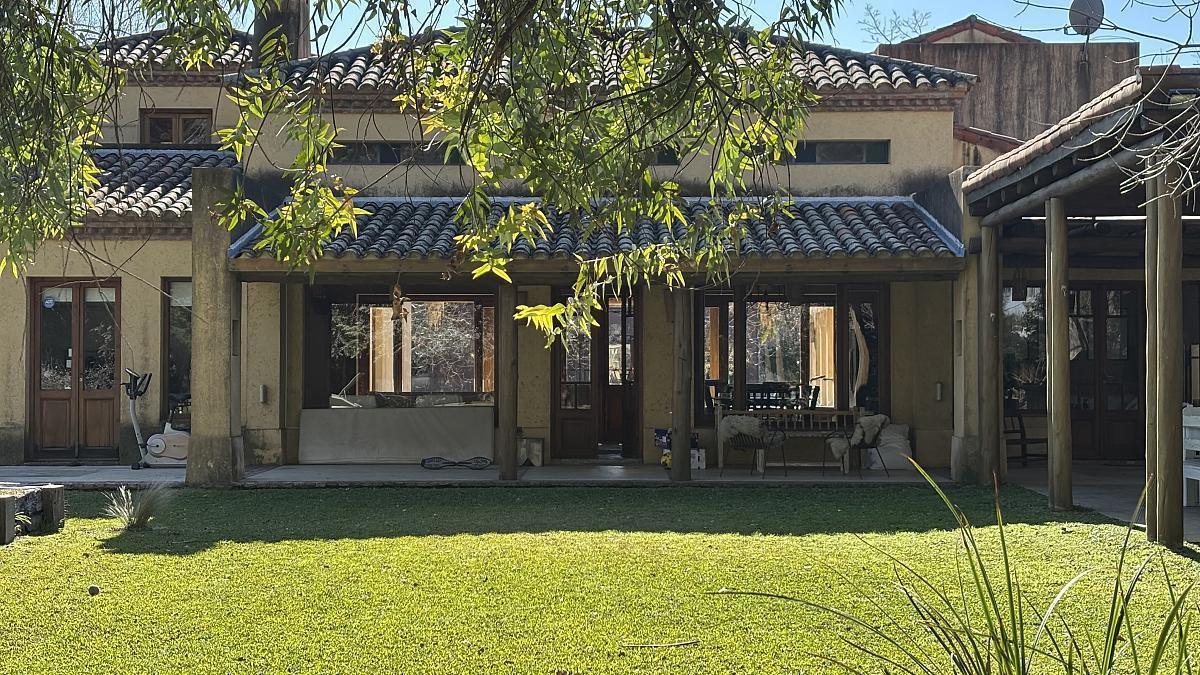 Foto de Lindisima casa estilo campo a la venta en club de campo San francisco, imagen 1