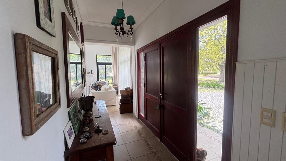Foto de Casa clasica en 2 plantas con vistas al campo y terreno de 1200 m2, 3, imagen 2