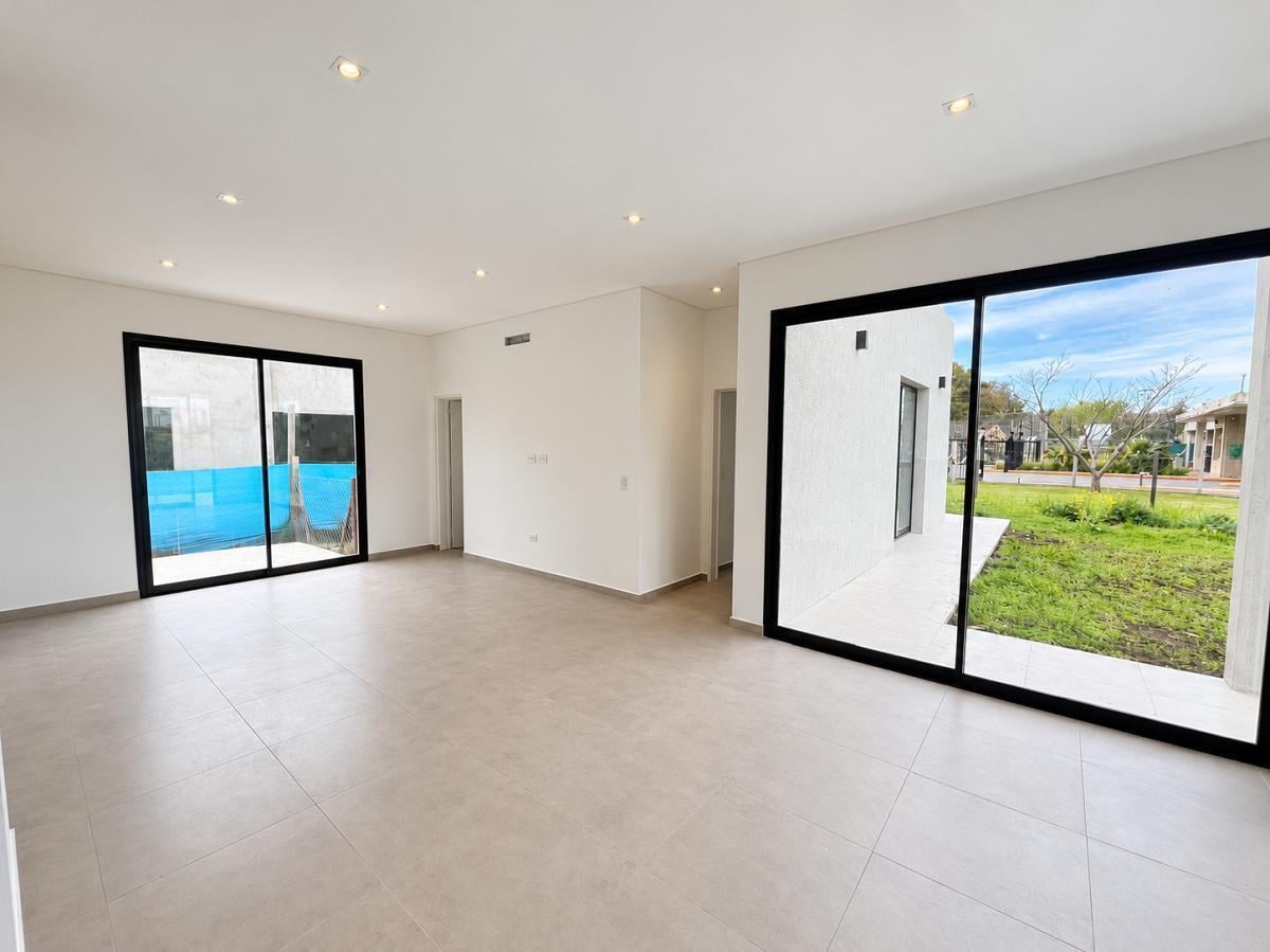 Foto de Oportunidad!! Casa a estrenar en Santa Lucía, Pilar del Este, imagen 4