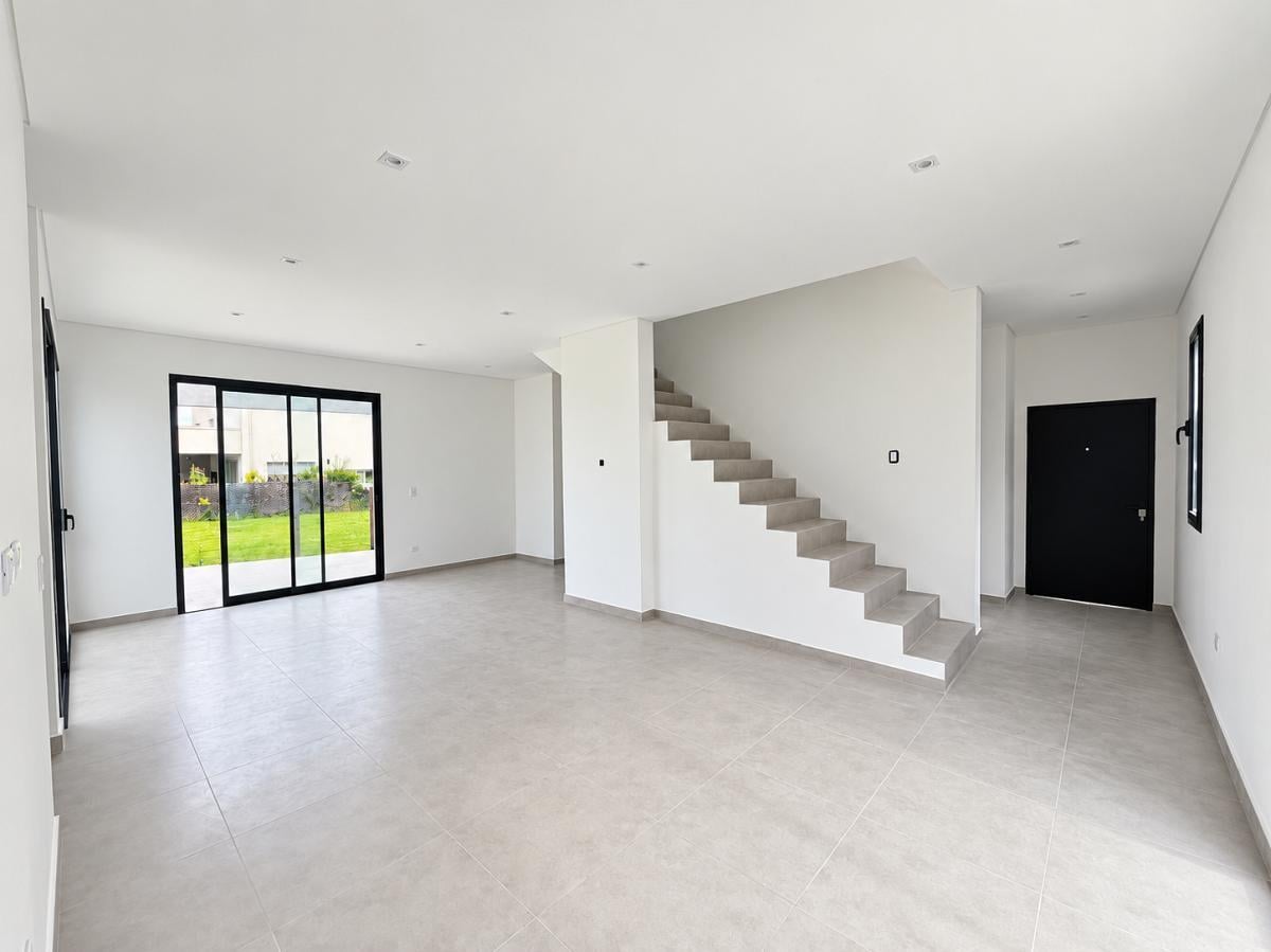 Foto de Oportunidad!! Casa a estrenar en Santa Lucía, Pilar del Este, imagen 2