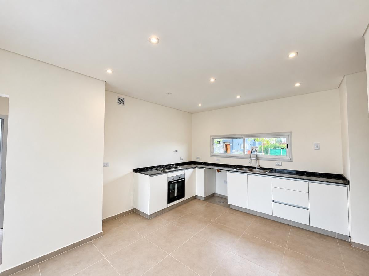 Foto de Oportunidad de venta!! Casa a estrenar en Santa Lucìa!!, imagen 4