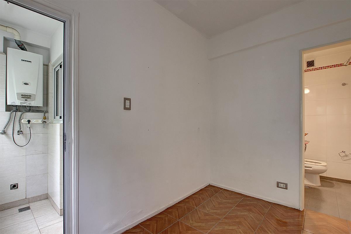 Foto de Alquiler Departamento 3 ambientes con dependencias Reciclado Al frente, imagen 5