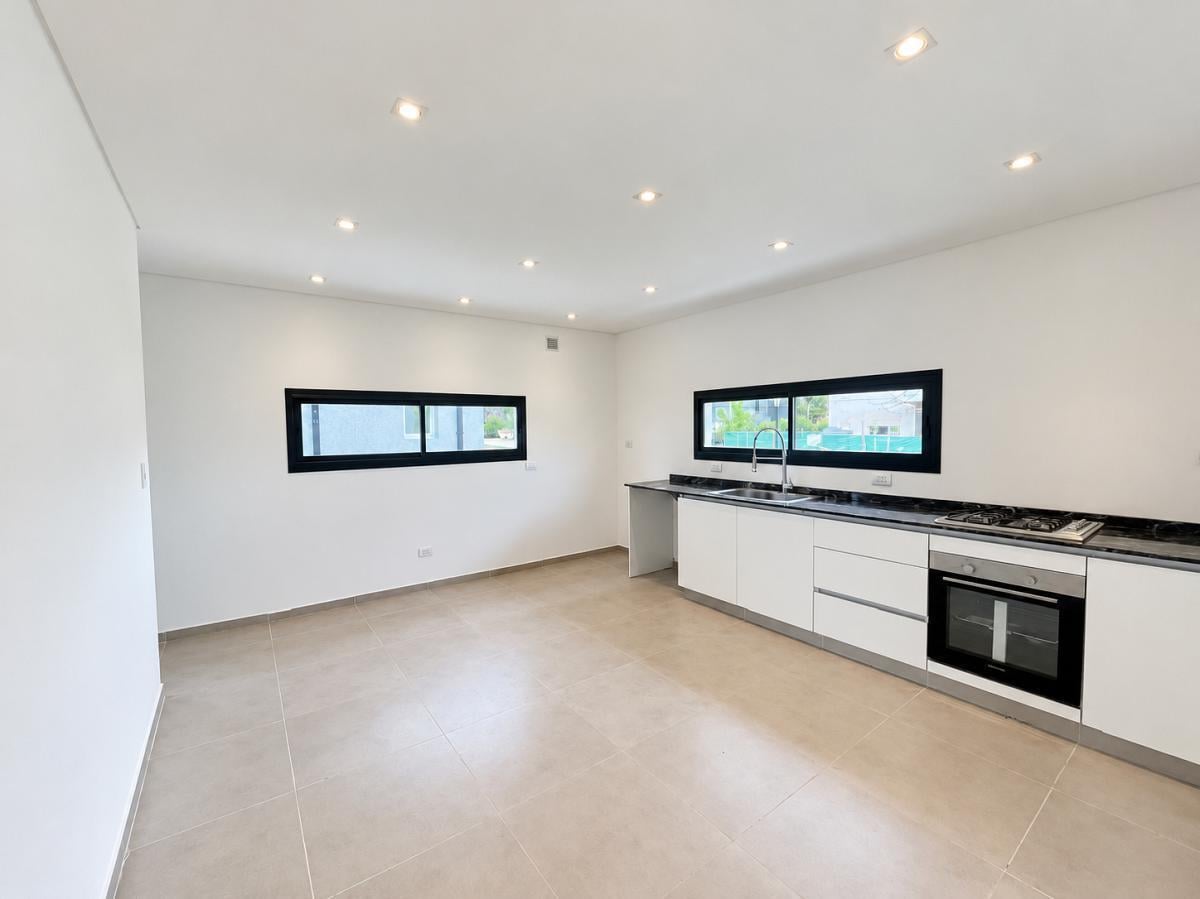 Foto de Oportunidad!! Casa a estrenar en venta en Santa Lucía, Pilar del Este, imagen 5