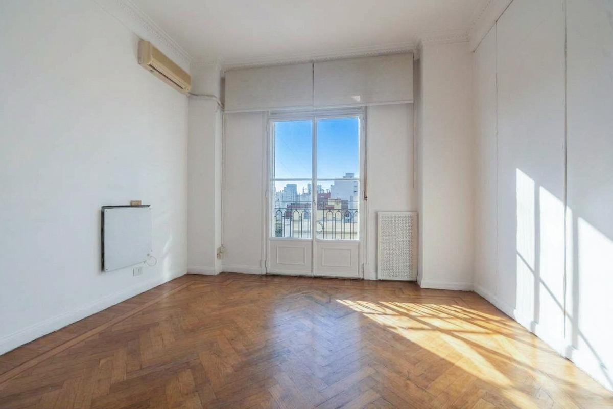 Foto de Venta San Nicolás Semipiso 3 amb con balcón Al Frente., imagen 5
