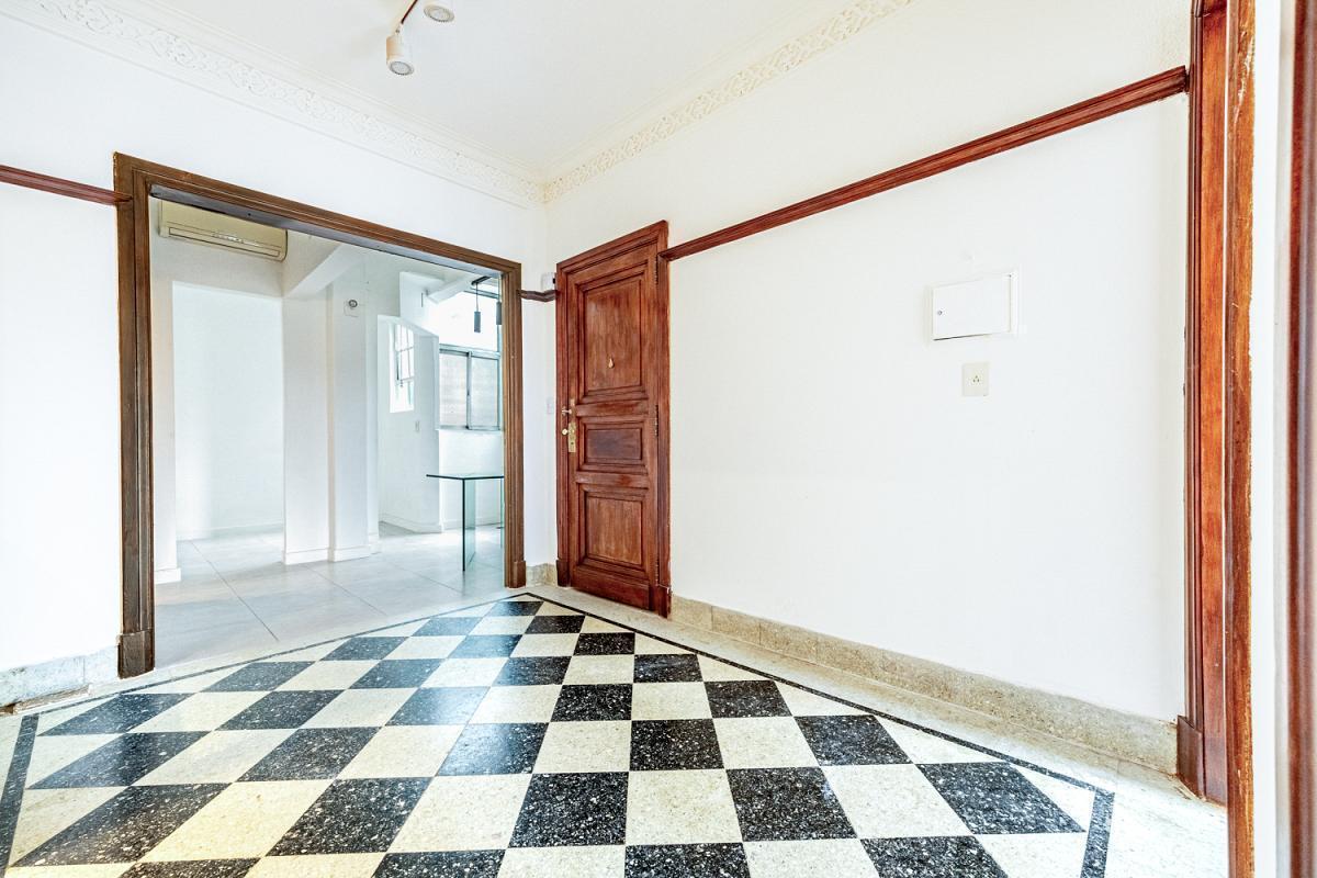 Foto de Venta San Nicolás Semipiso 3 amb con balcón Al Frente., imagen 1