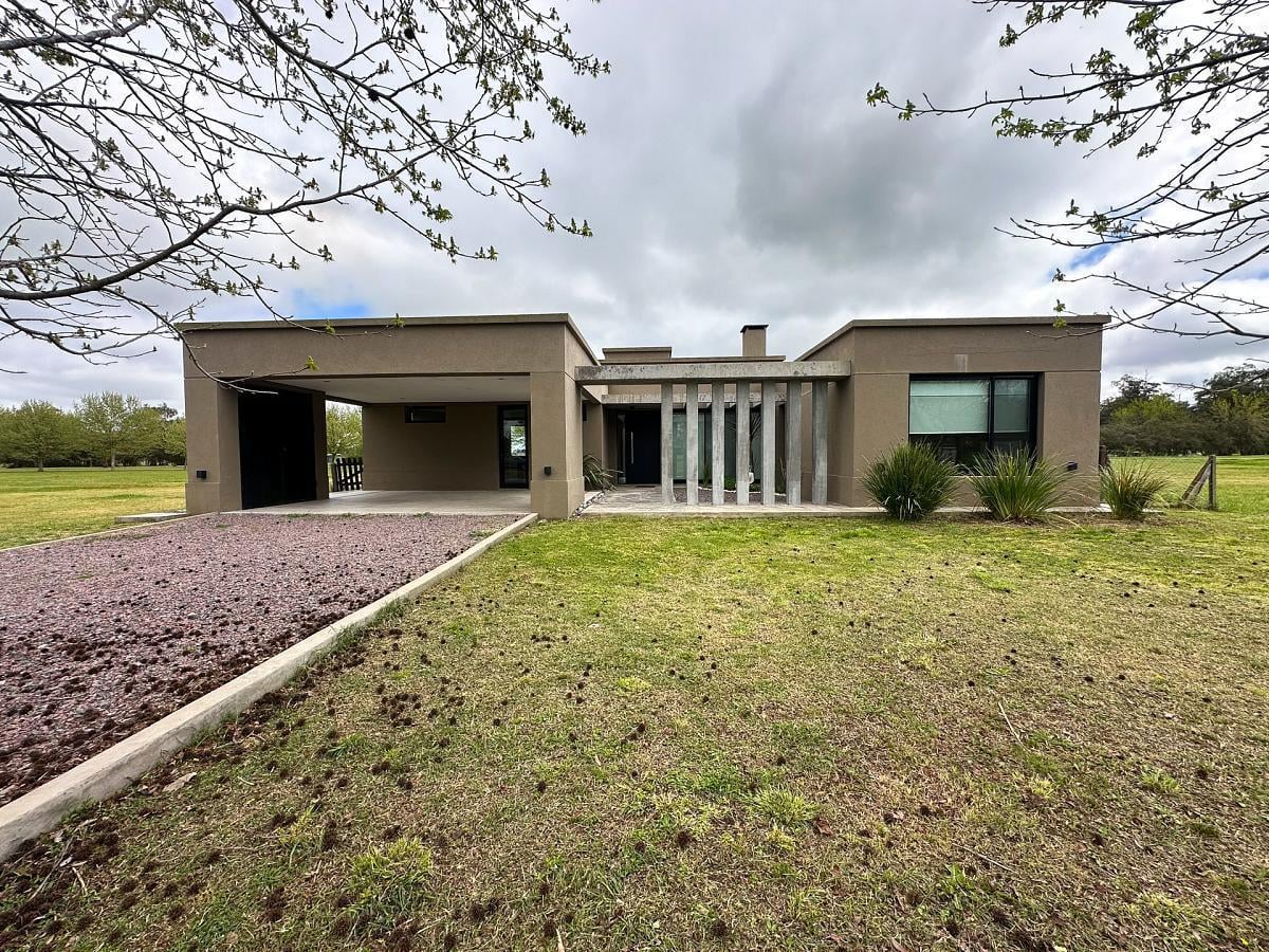 Foto de Casa de estilo campo en barrio Los Silos, Estancia Villa María, imagen 2