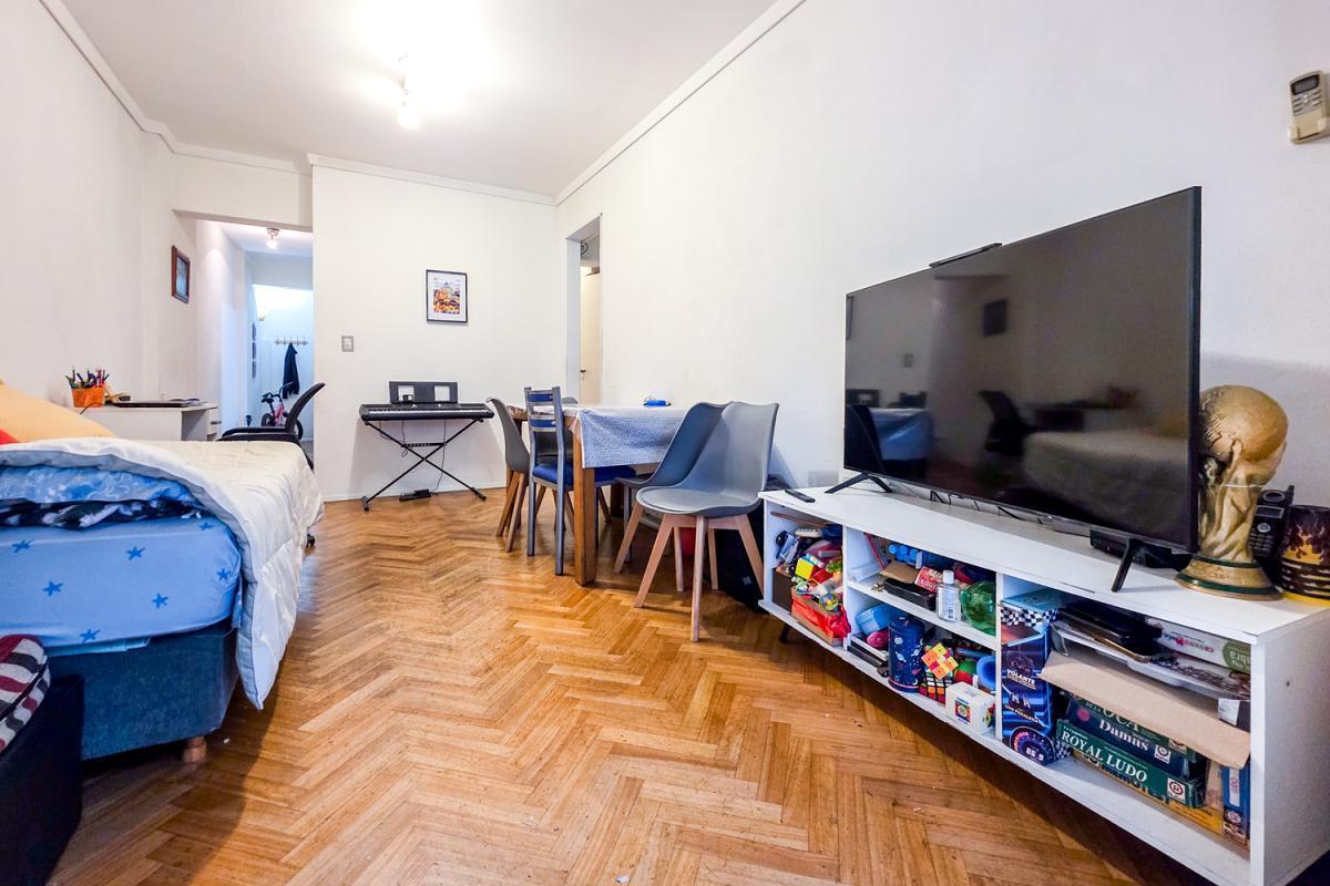 Foto de Venta Departamento 3 ambientes Luminoso Frente en esquina Balcón Patio, imagen 4