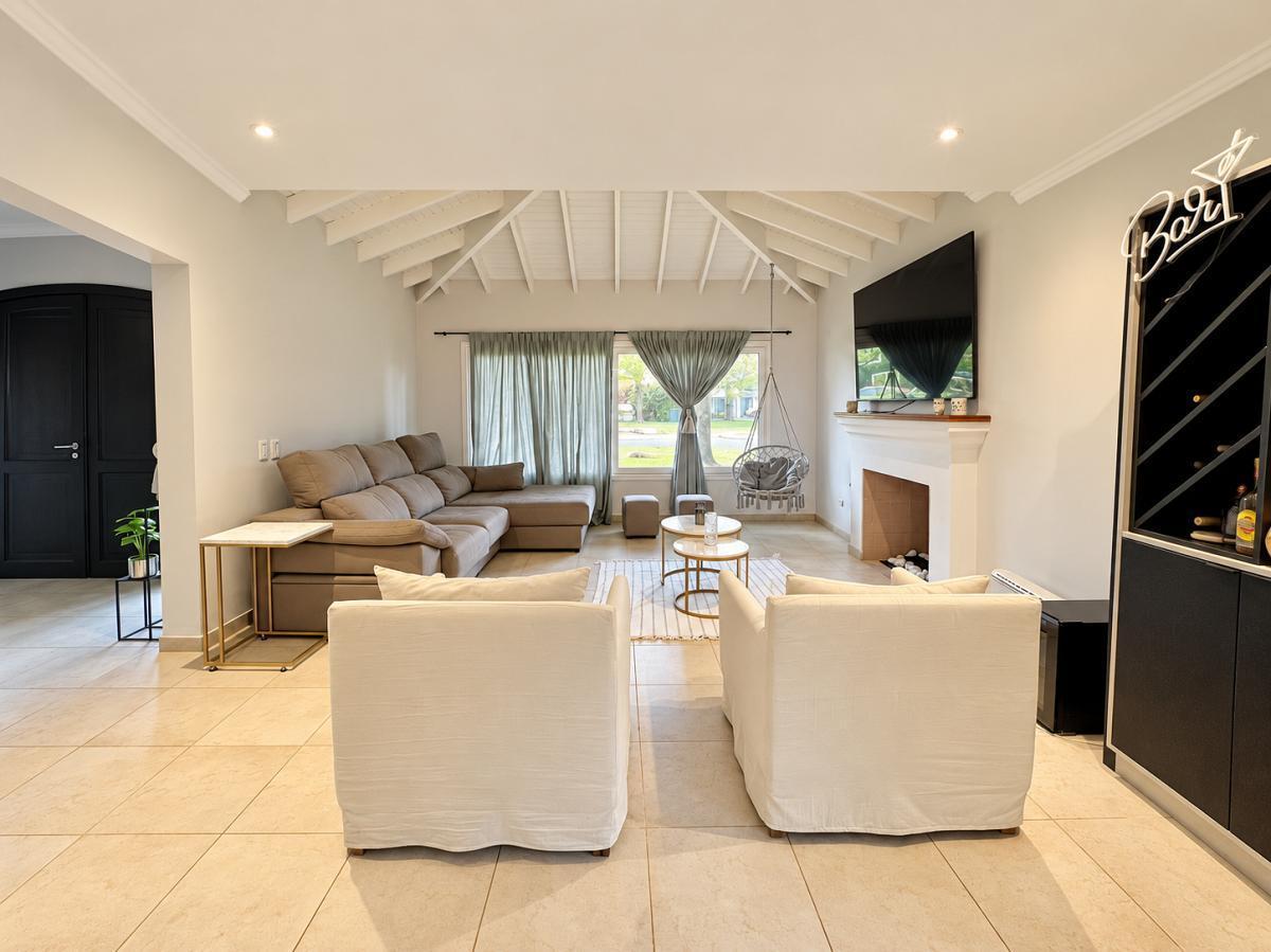 Foto de Casa en VENTA EN AYRES DE PILAR sobre lote de 1056 m², imagen 4