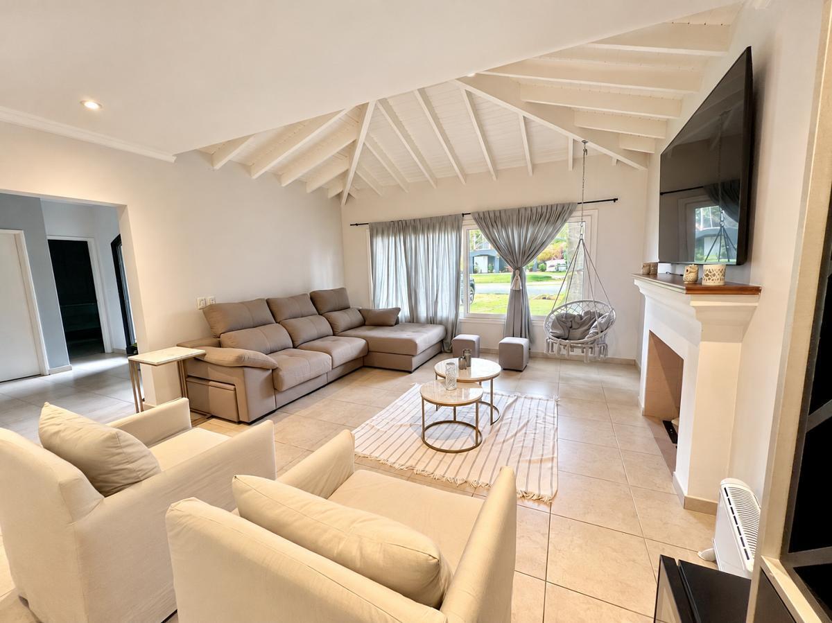 Foto de Casa en VENTA EN AYRES DE PILAR sobre lote de 1056 m², imagen 3