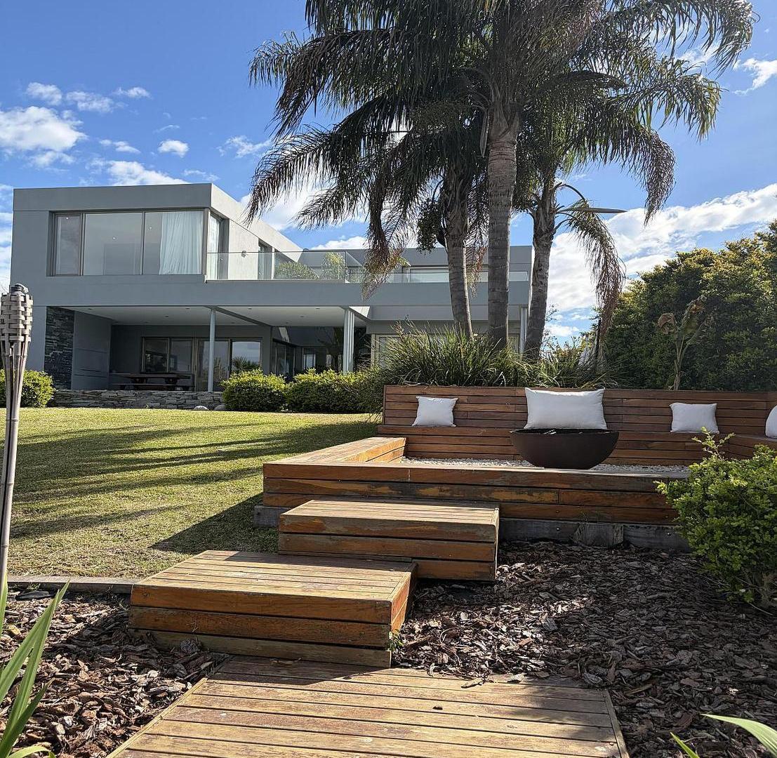 Foto de Espectacular casa en Venta en El Cantón Norte, imagen 2