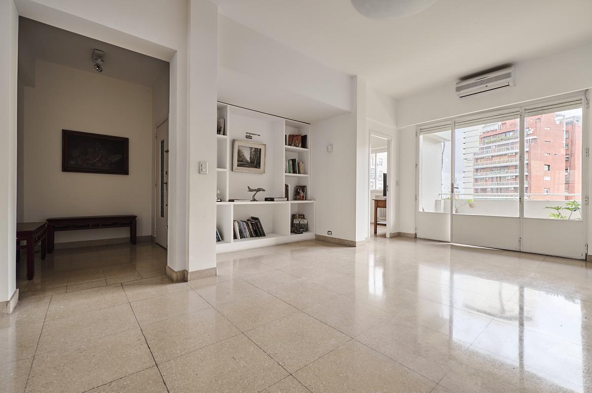 Foto de Esmeralda y Juncal contrafrente verde. Remodelado. Dos dormitorios, imagen 2