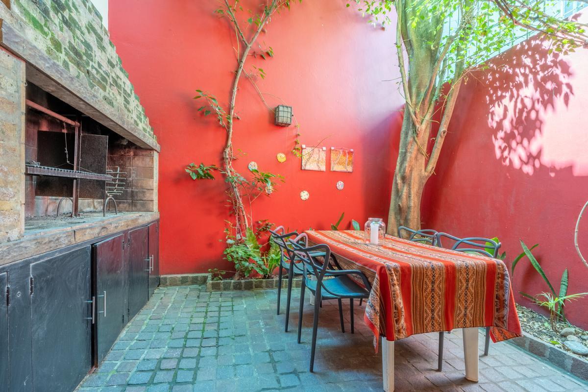 Foto de Venta PH Tipo casa Colegiales 4 Amb, patio, terraza y cochera, imagen 1