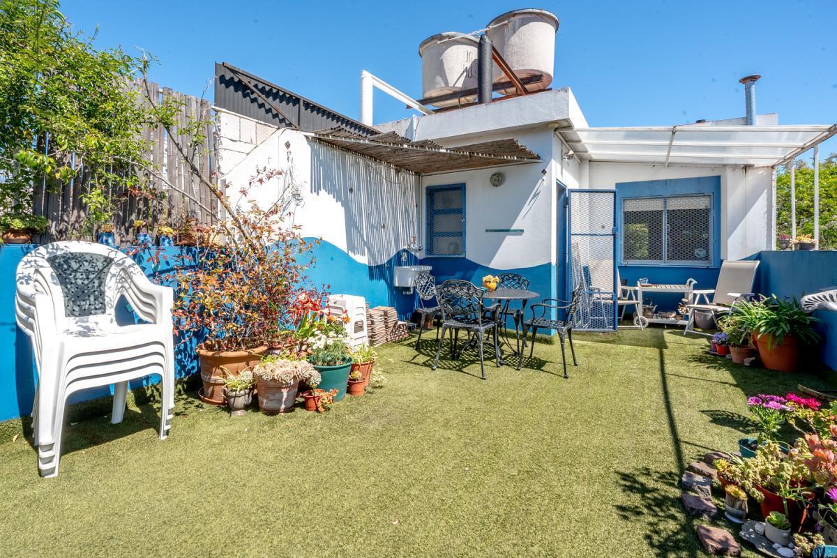 Foto de Venta PH Tipo casa Colegiales 4 Amb, patio, terraza y cochera, imagen 2