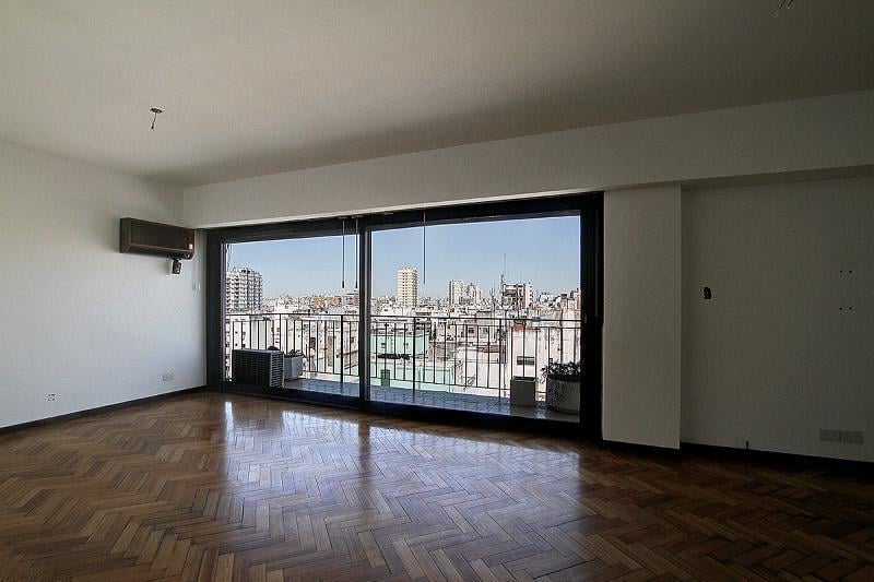 Foto de Departamento 4 ambientes Luminoso con vista dependencias lavadero, imagen 2