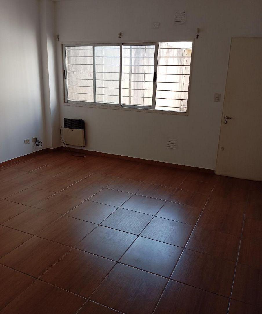 Foto de Departamento de 56 m² con 1 dormitorio en venta en Almagro Sur, imagen 1