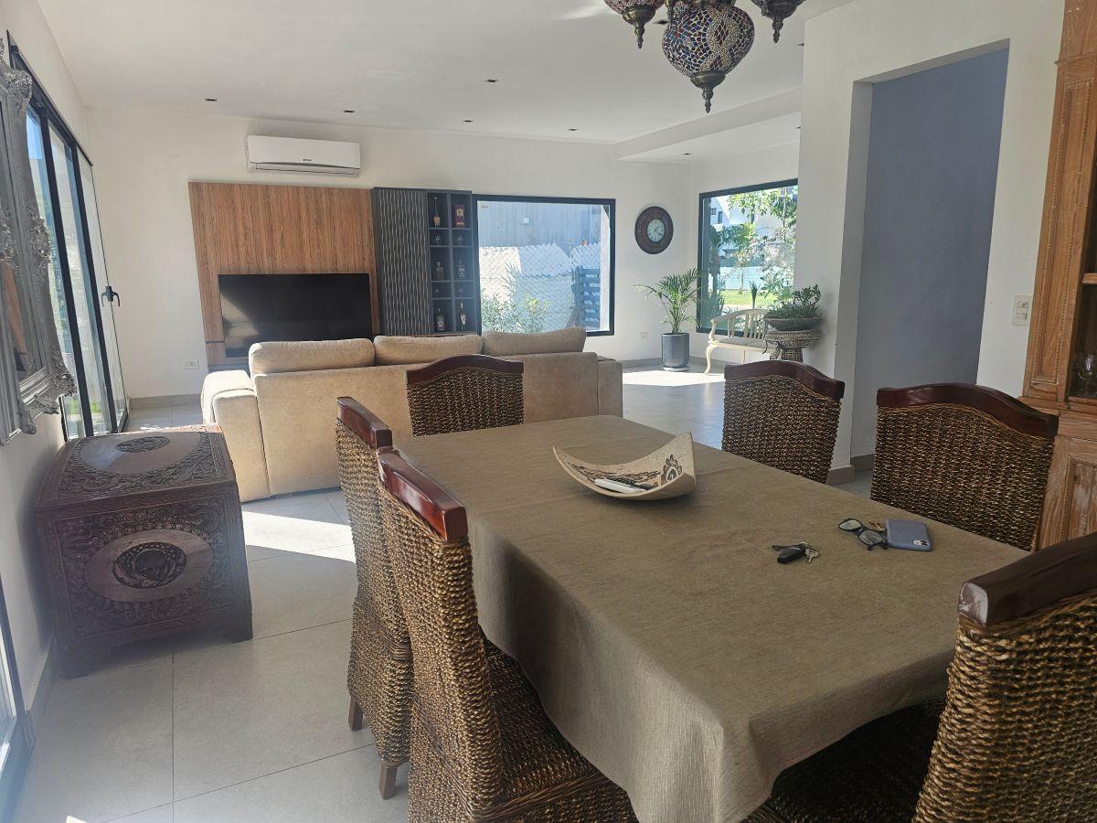 Foto de Venta de hermosa casa en lote central Lagoon Pilar Viviana Spizuoco BR, imagen 4