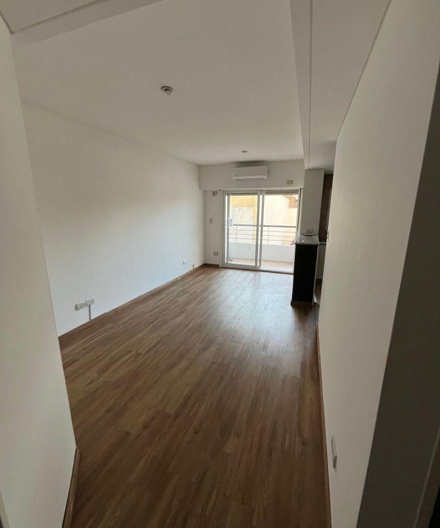 Foto de 2 AMBIENTES CON BALCON Y PATIO, 2 AIRES ACONDICIONADOS, imagen 1