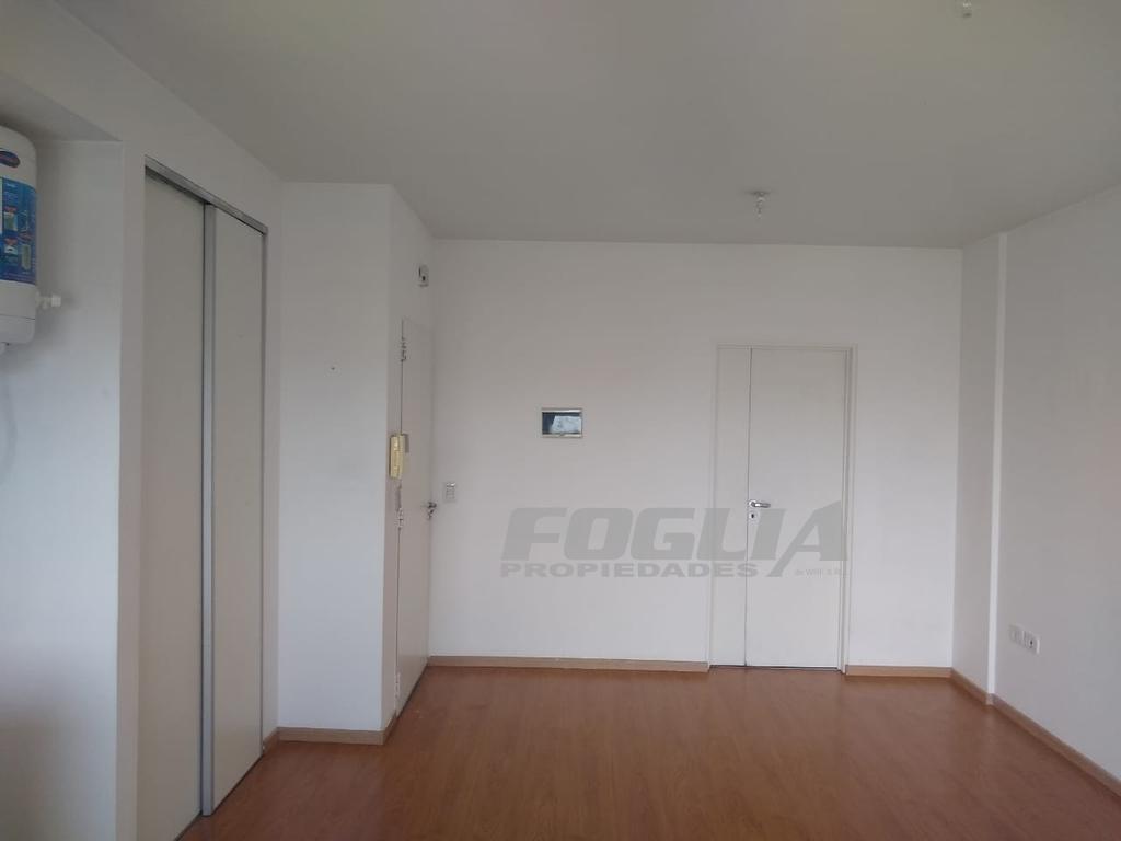 MONOAMBIENTE CON BALCON CONTRAFRENTE AV ENTRE RIOS 1700