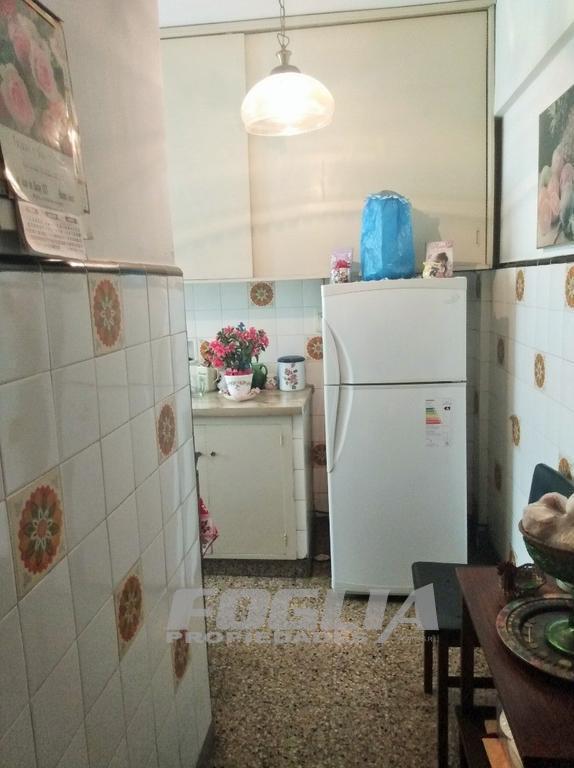 3 AMBIENTES FRENTE CON BALCÓN, AV JUAN DE GARAY 1300.-