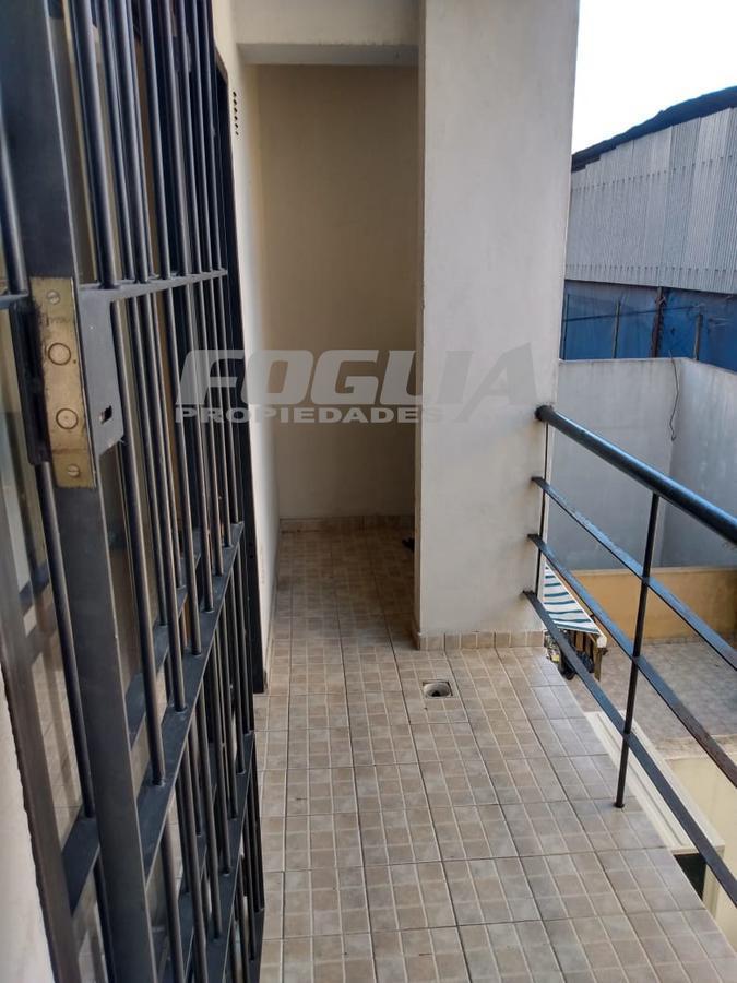 RETASADO!!! AMPLIO DPTO 2 AMB C/ BALCON (FTE CONTRAFTE) Y COCHERA