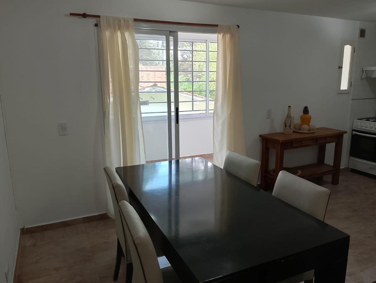 Foto de DEPARTAMENTO EN DUPLEX CON DOBLE COCHERA, imagen 2