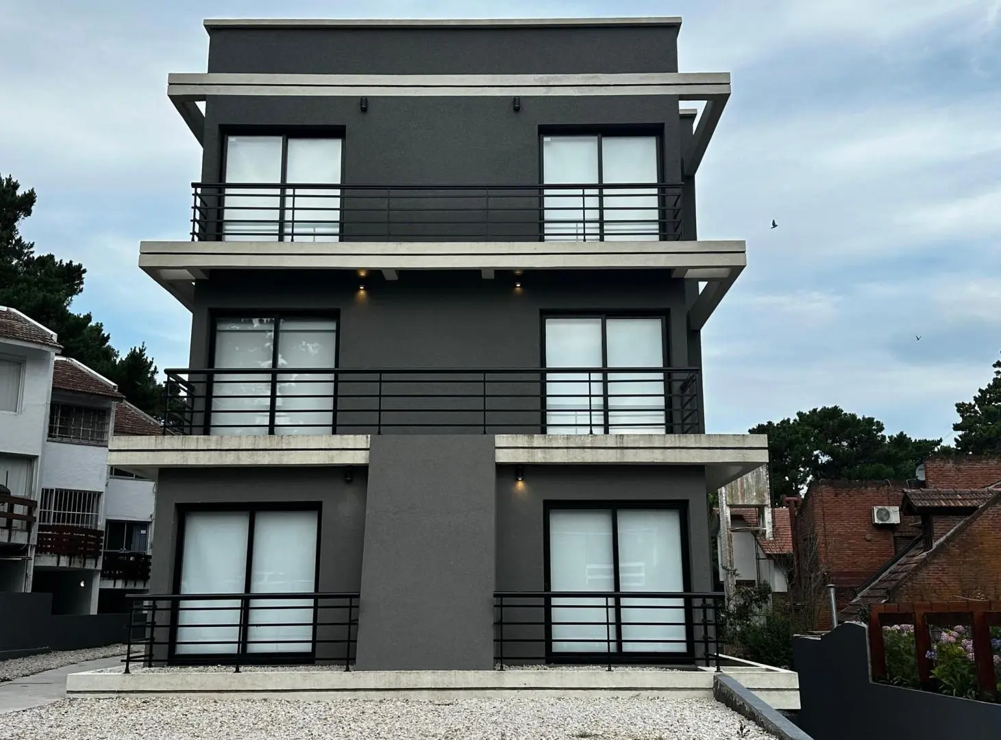 PINAMAR - ESCUALOS DEPARTAMENTO A ESTRENAR 2