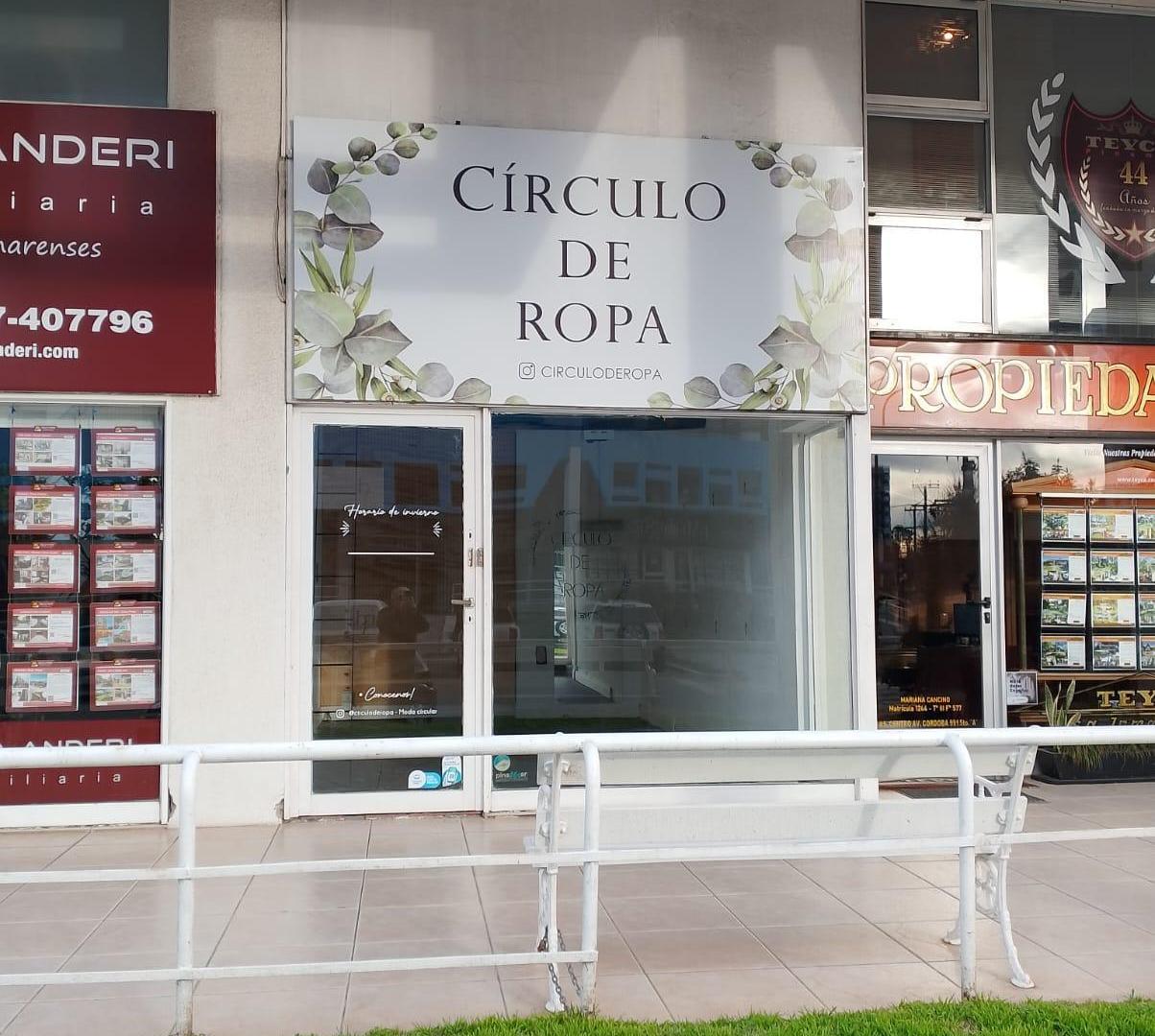 Foto de PINAMAR - LOCAL COMERCIAL EN PLENO CENTRO DE PINAMAR, imagen 4