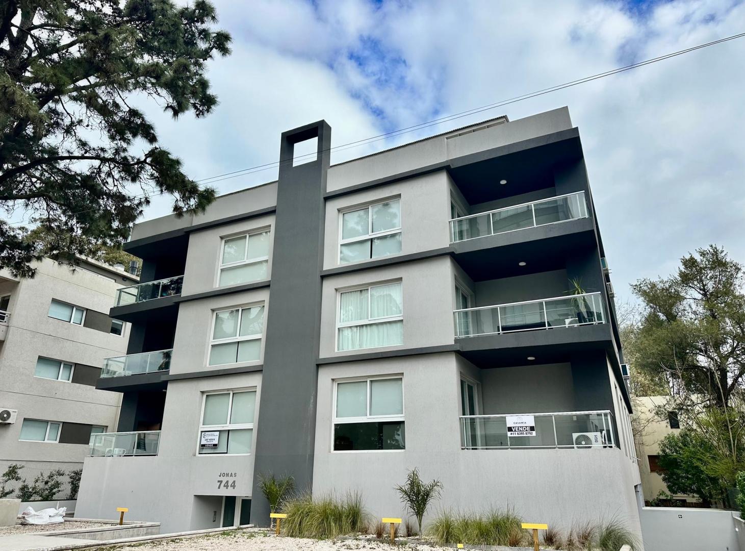 Foto de PINAMAR - EDIFICIO JONAS A ESTRENAR CON PILETA 1°D, imagen 2