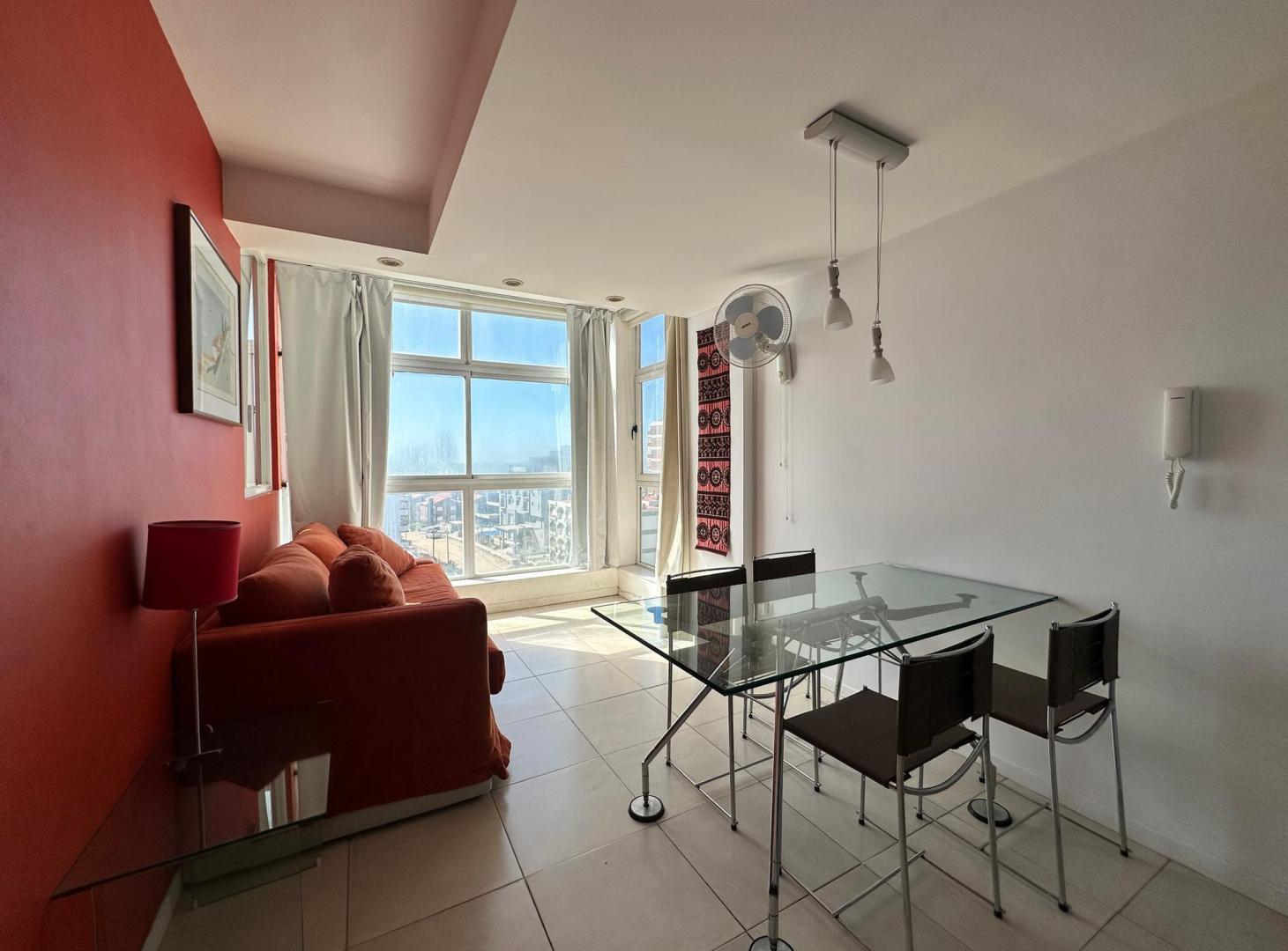 Foto de PINAMAR - MAROMAR XI - DOS AMBIENTES CON COCHERA ,PILETA Y AMENITIES, imagen 1