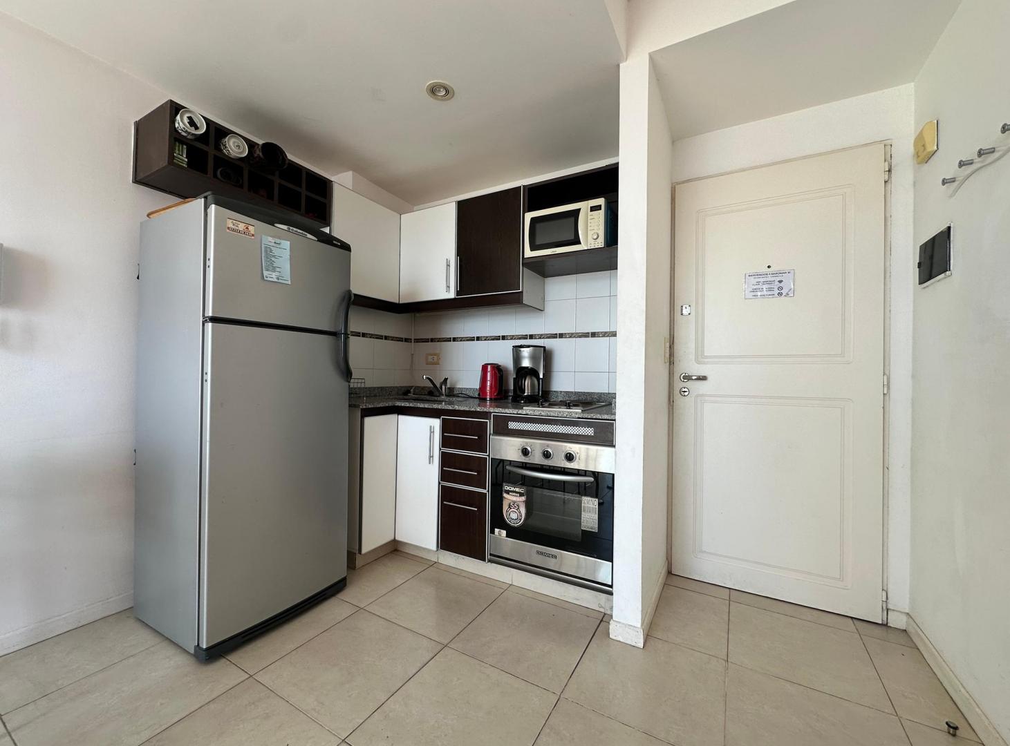 Foto de PINAMAR - MAROMAR XI - DOS AMBIENTES CON COCHERA ,PILETA Y AMENITIES, imagen 4