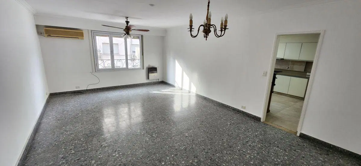 PARAGUAY Y AV. PUEYRREDÓN. Piso de 4 ambientes con cocina comedor 3