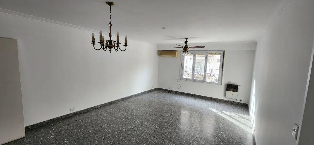 PARAGUAY Y AV. PUEYRREDÓN. Piso de 4 ambientes con cocina comedor 1
