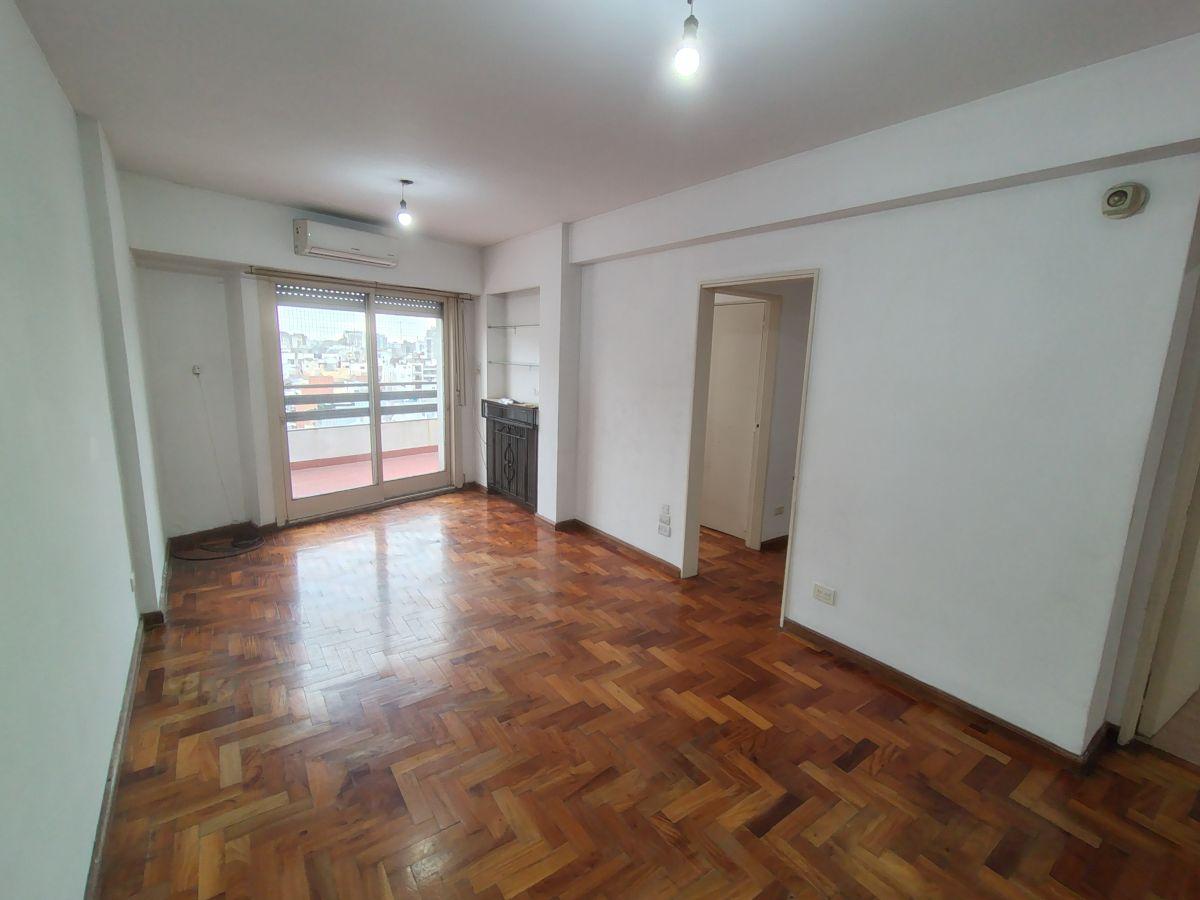 Foto de BARRIO NORTE Av. Cordoba 2600 13° piso Todo Luz Balcón terraza Apto, imagen 1
