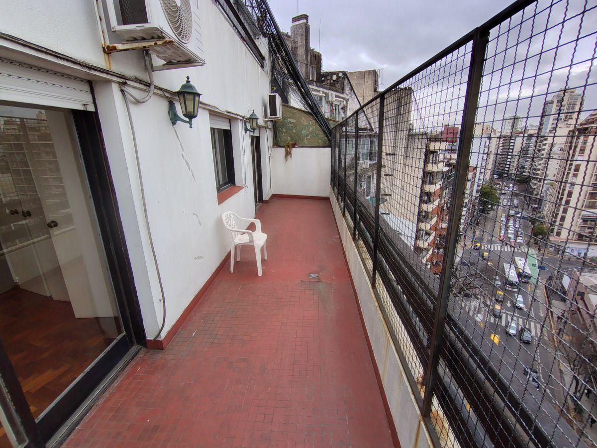 Foto de BARRIO NORTE Av. Cordoba 2600 13° piso Todo Luz Balcón terraza Apto, imagen 3