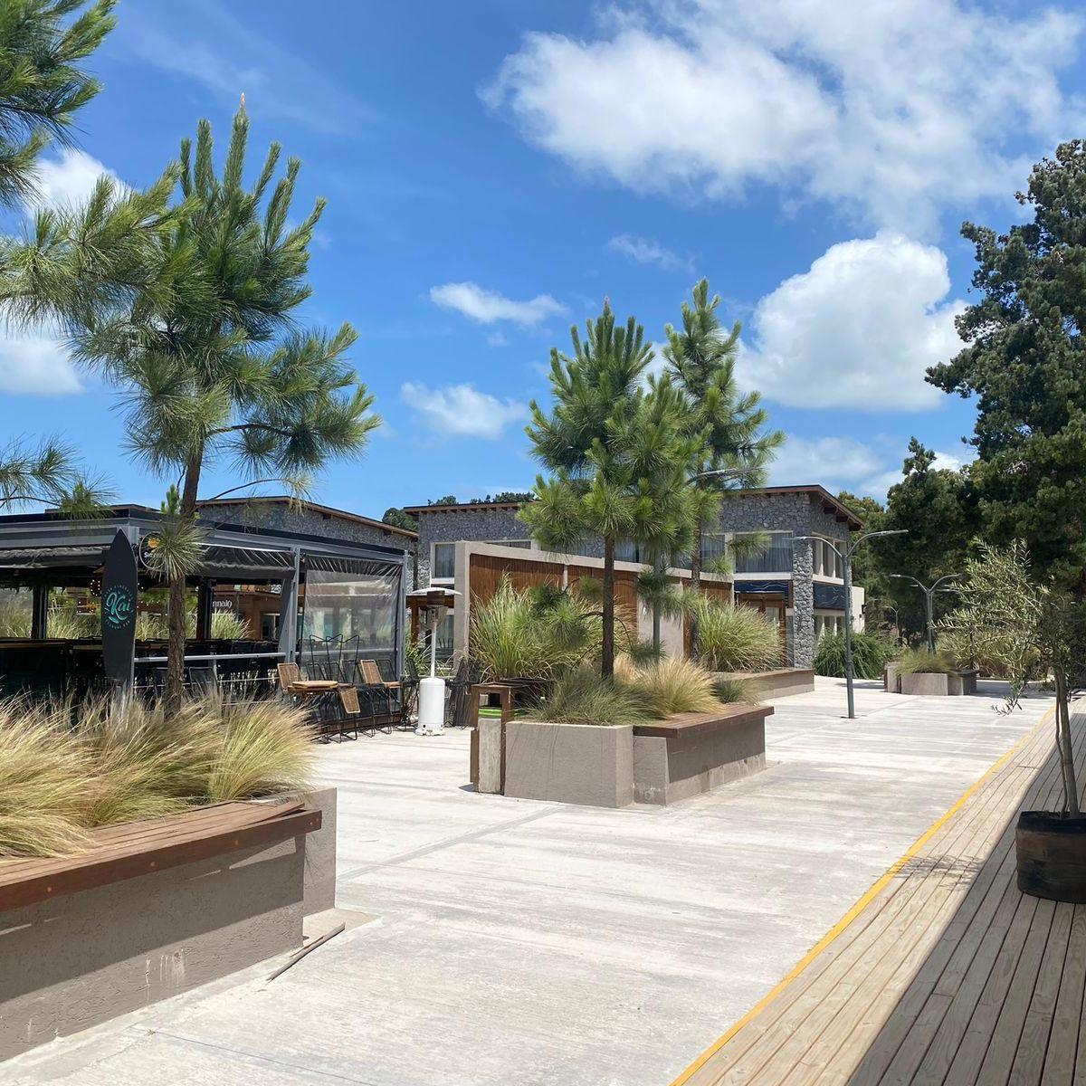 Local 16 en Venta - Paseo Comercial - Costa Esmeralda 3