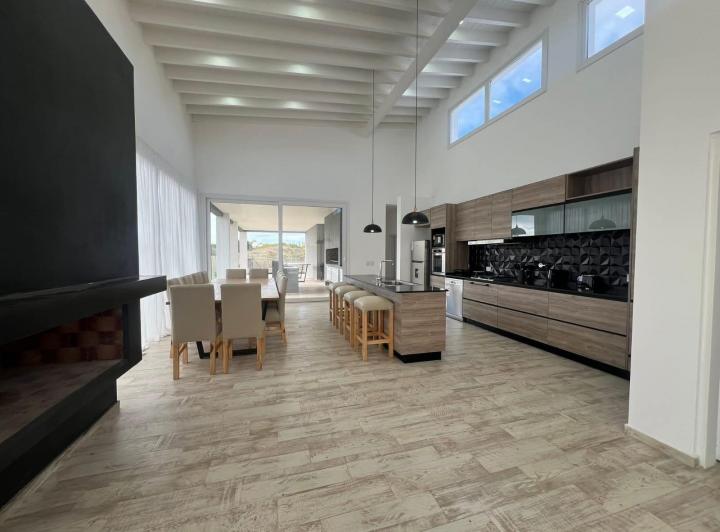 CASA EN ALQUILER EN COSTA ESMERALDA - ECUESTRE 280 5