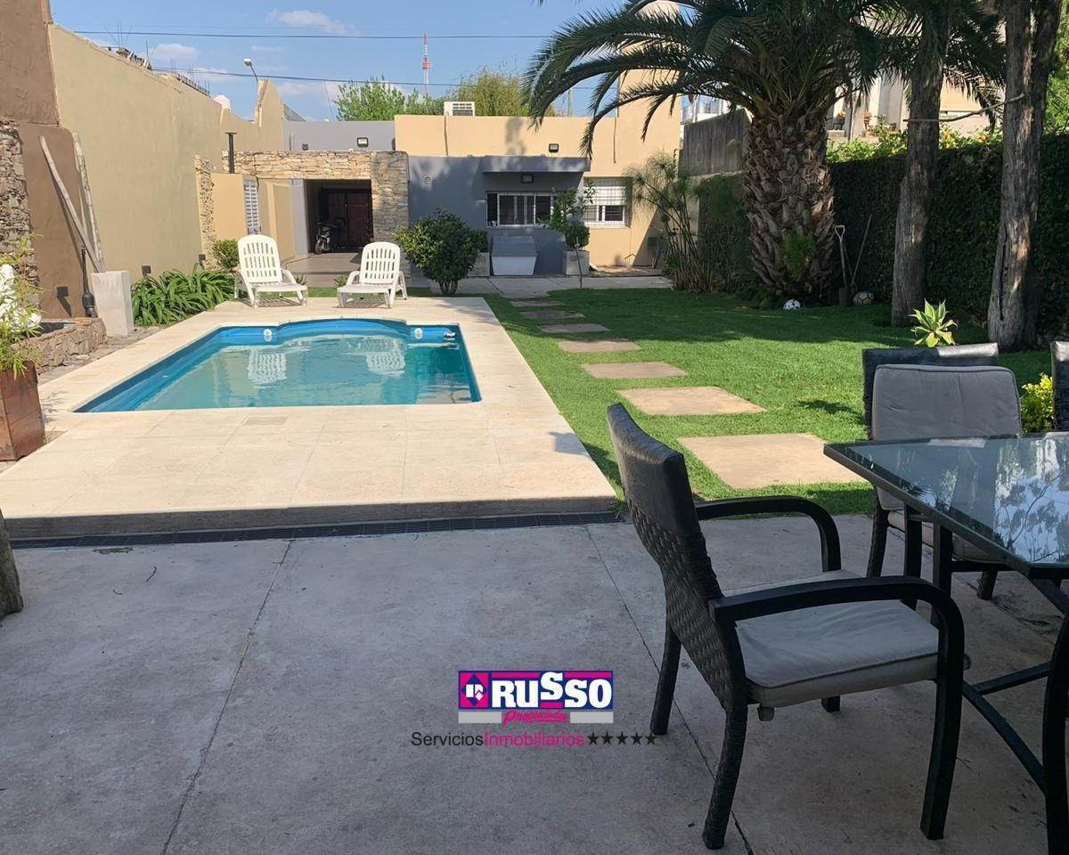 Venta Casa 3 Ambientes Villa Luzuriaga