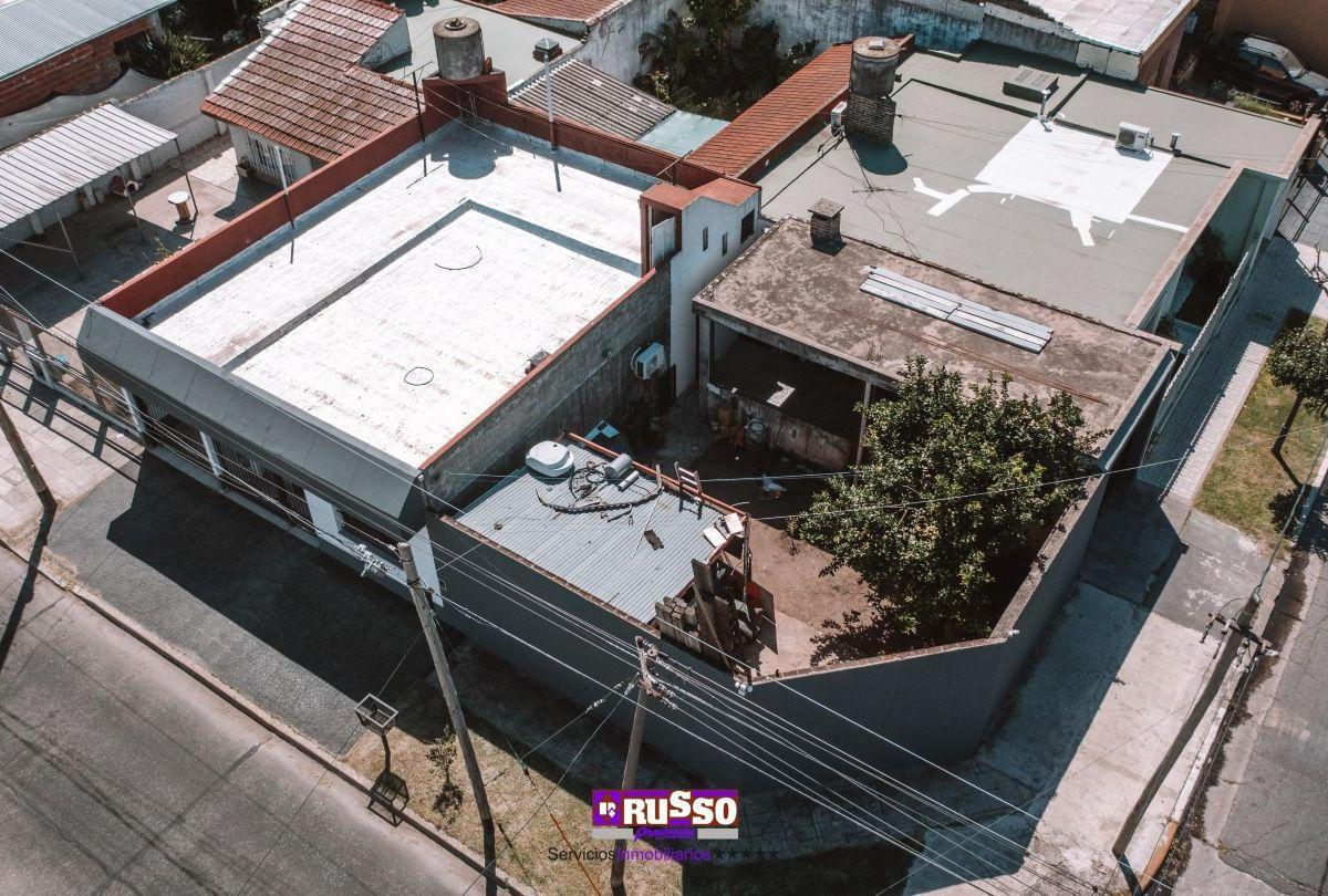 Foto de Venta Casa 3 Ambientes Isidro Casanova, imagen 2