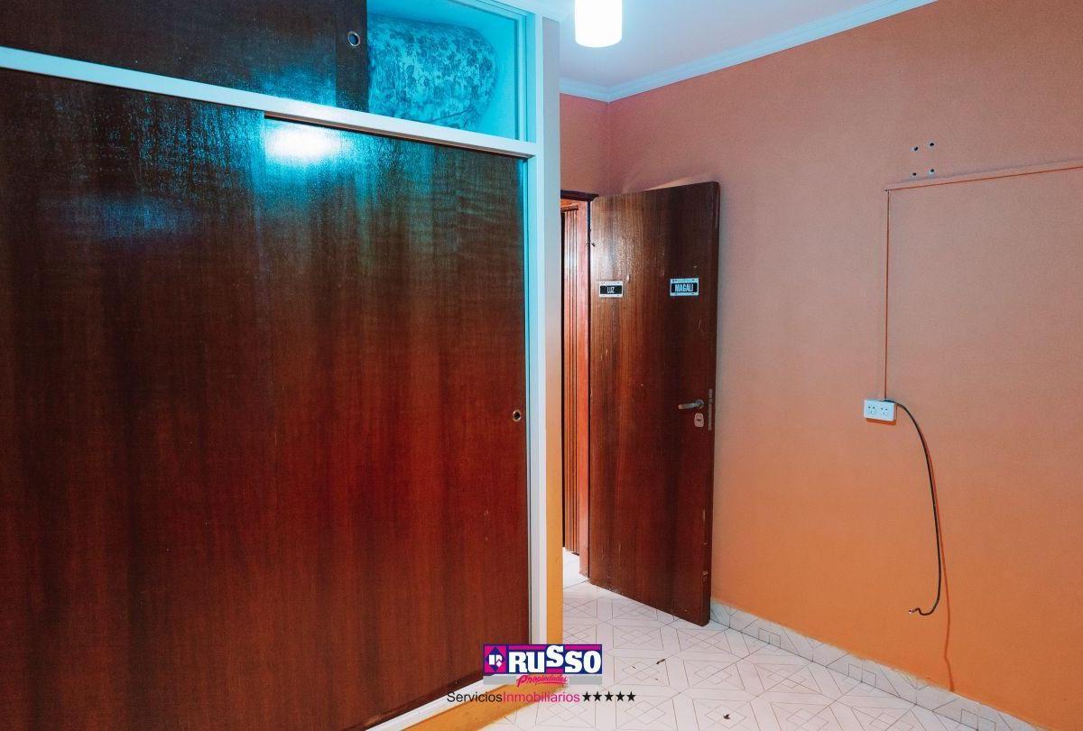 Foto de Venta Casa 3 Ambientes Isidro Casanova, imagen 4
